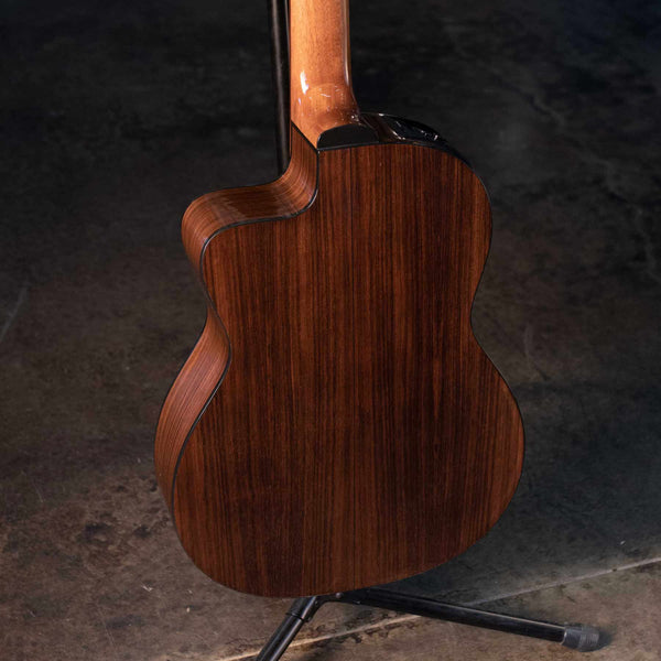 USED TAKAMINE GC5CE-NATURAL W/CASE