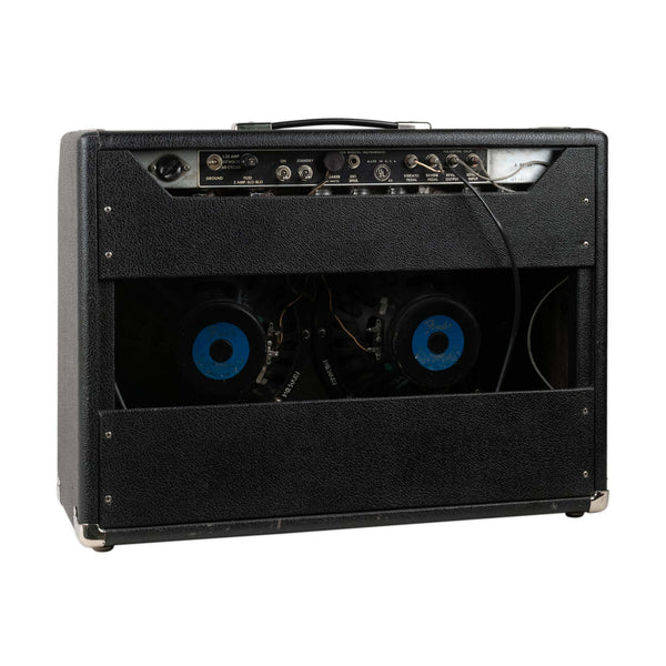 VINTAGE 1967 FENDER VIBROLUX REVERB WITH ROADCASE