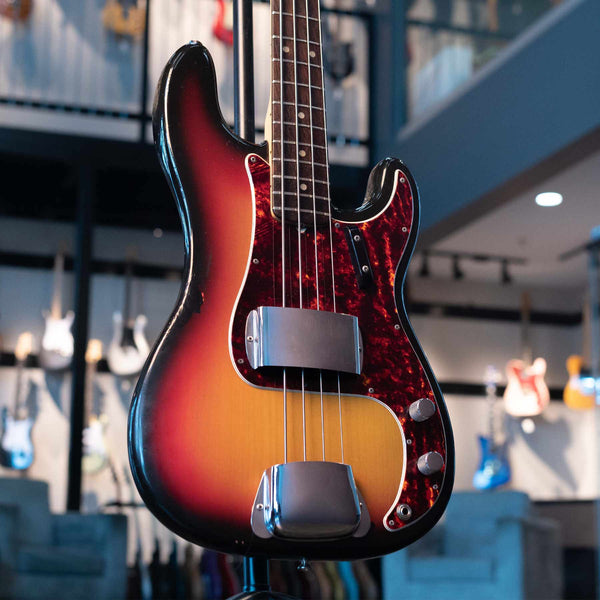 VINTAGE 1972 FENDER PRECISION BASS WITH CASE