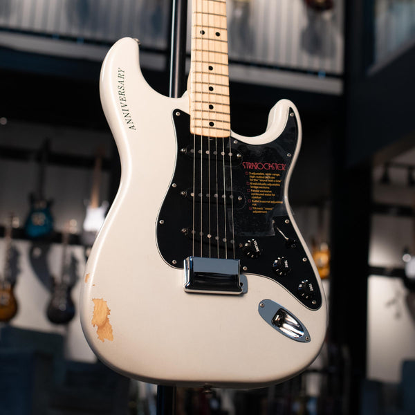 VINTAGE FENDER 25TH ANNIVERSARY STRATOCASTER 1979 W/CASE & COA