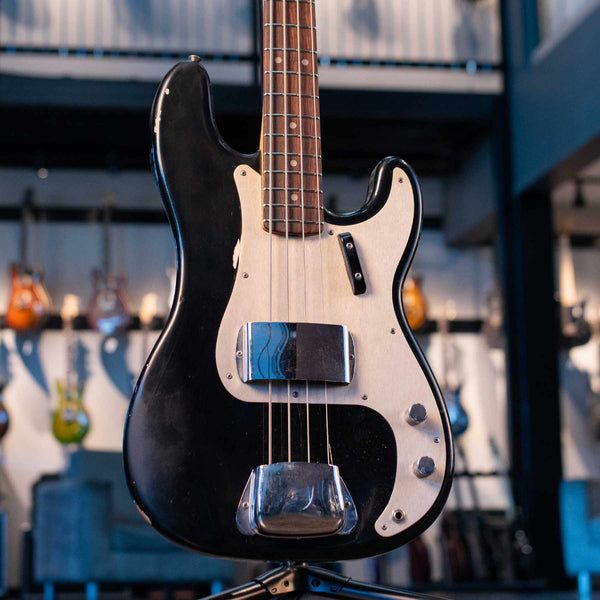 VINTAGE FENDER PRECISION BASS 1969 BLACK W/CASE