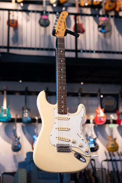 VINTAGE FERNANDES STRAT STYLE