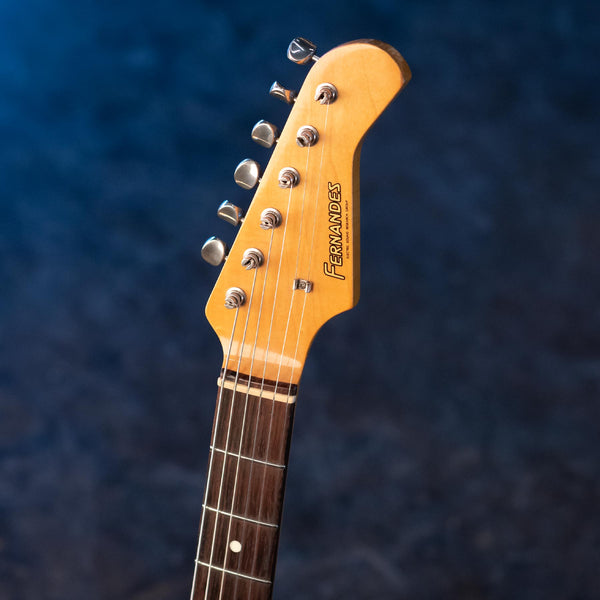 VINTAGE FERNANDES STRAT STYLE