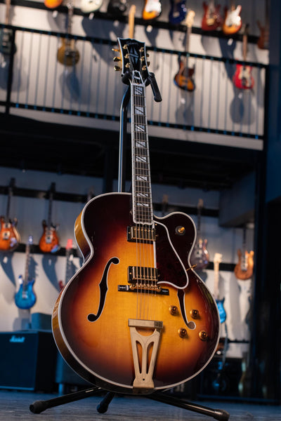 VINTAGE GIBSON CUSTOM SHOP SUPER 400 CES WITH CASE