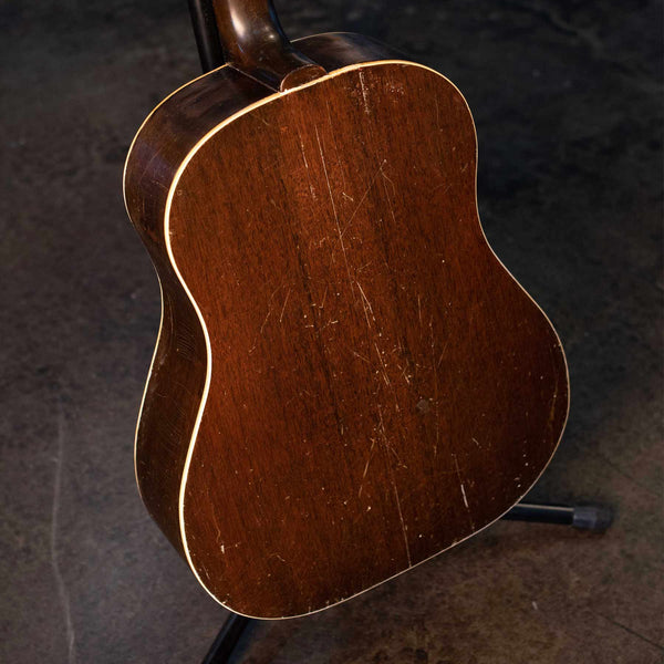 VINTAGE GIBSON J-45 1952 WITH CASE