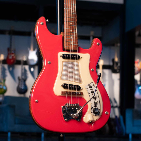 VINTAGE HAGSTROM MODEL 1 W/CHIPBOARD CASE