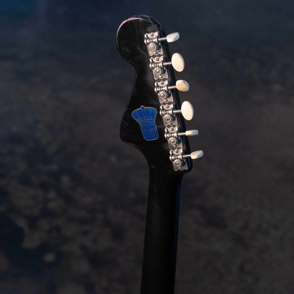 VINTAGE HAGSTROM MODEL 1 W/CHIPBOARD CASE