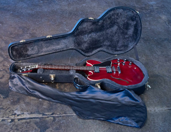 USED GIBSON ES-335 SATIN - 2006 CHERRY WITH CASE