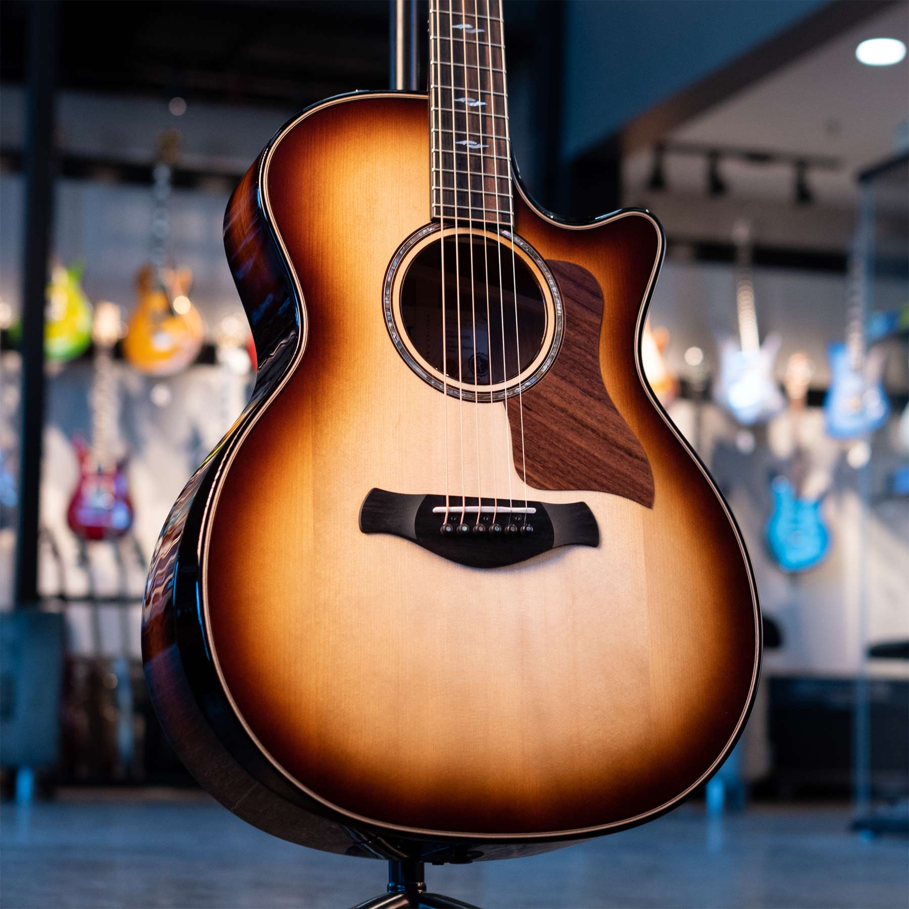 TAYLOR BUILDERS EDITION 814CE HONDURAN ROSEWOOD/ADIRONDACK SPRUCE