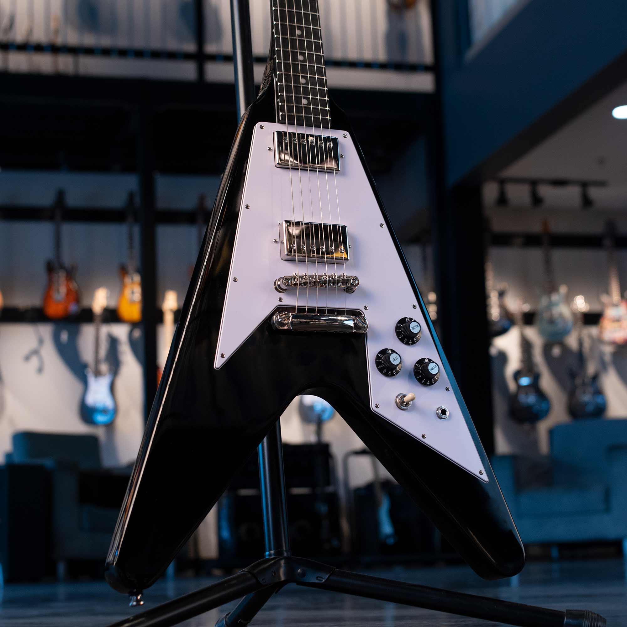 EPIPHONE FLYING V 70S WITH GIGBAG - EBONY | Stang Guitars