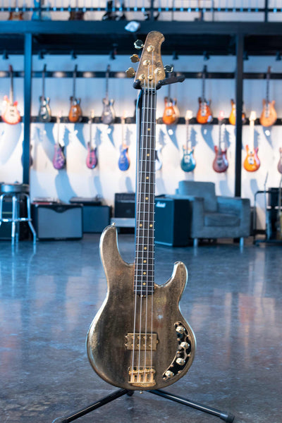 ERNIE BALL MUSIC MAN 50TH ANNIVERSARY STINGRAY SPECIAL BASS WITH CASE - MOLTEN GOLD