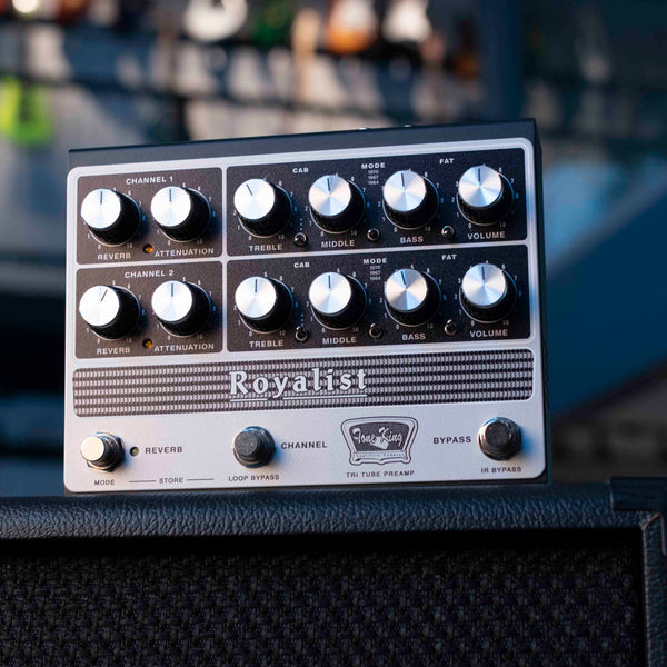 TONE KING ROYALIST TRI-TUBE PREAMP PEDAL