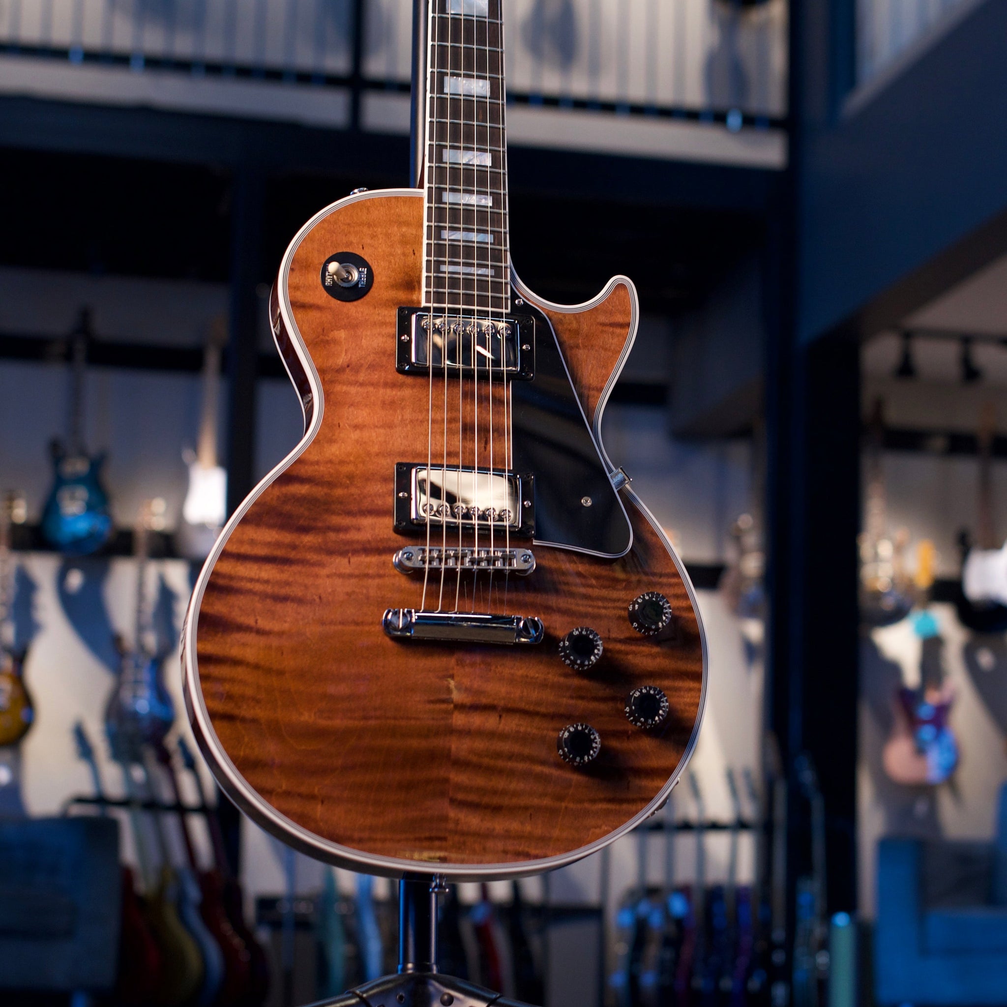 GIBSON CUSTOM SHOP LES PAUL CUSTOM FIGURED - ROOTBEER GLOSS WITH