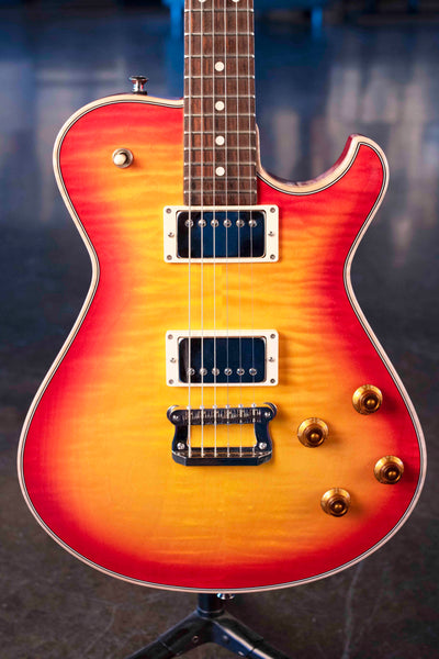 USED KNAGGS KENAI T2 -  CHERRY BURST WITH CASE