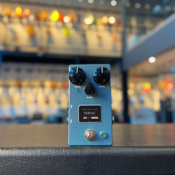 USED BROWNE SKY SNAKE HAWK ATTACK CHORUS SSHAC WITH BOX