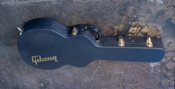 USED GIBSON ES-335 SATIN - 2006 CHERRY WITH CASE