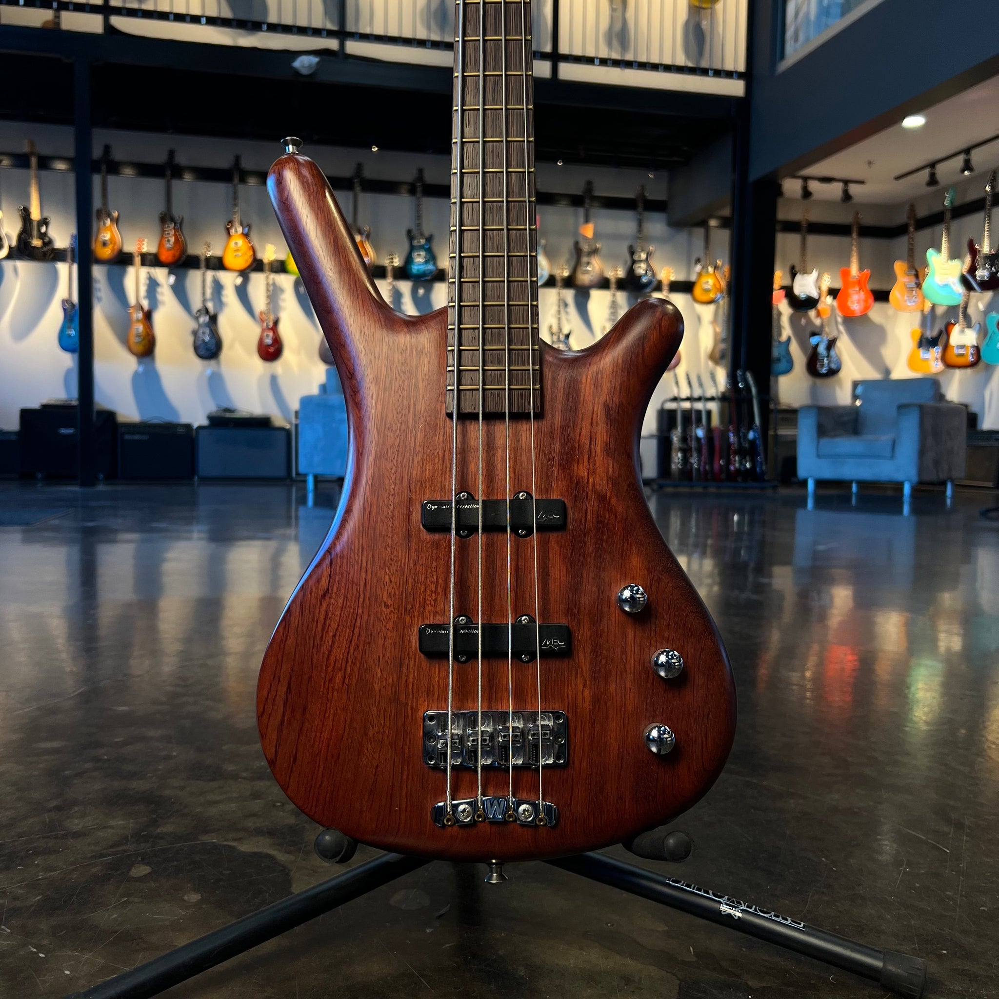 USED WARWICK CORVETTE - GERMAN MADE 2002 WITH BAG