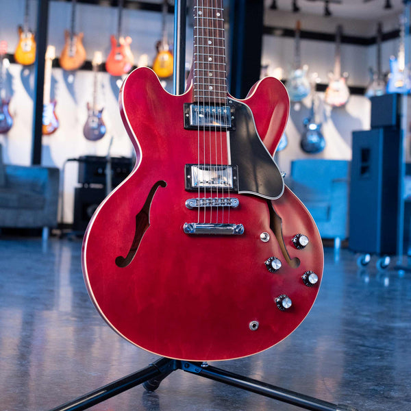 USED GIBSON ES-335 SATIN - 2006 CHERRY WITH CASE