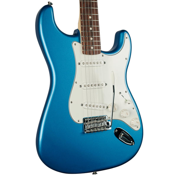 FENDER STANDARD STRAT ROSEWOOD FINGERBOARD LAKE PLACID BLUE NO BAG