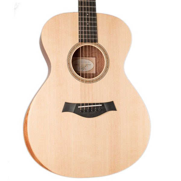 TAYLOR ACADEMY 12 ACOUSTIC GUITAR WITH BAG